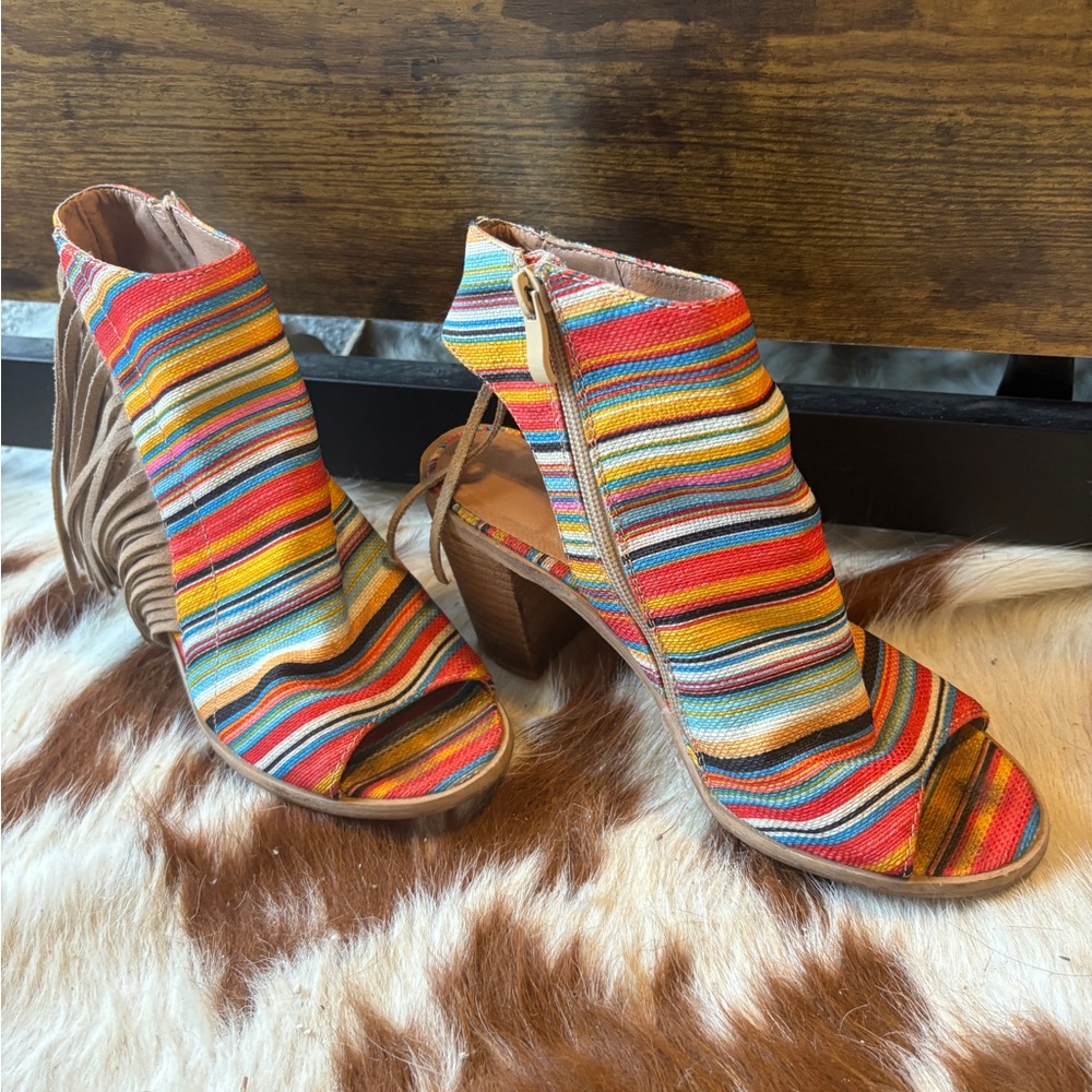 Very Volatile Multicolor Striped Heeled Sandals